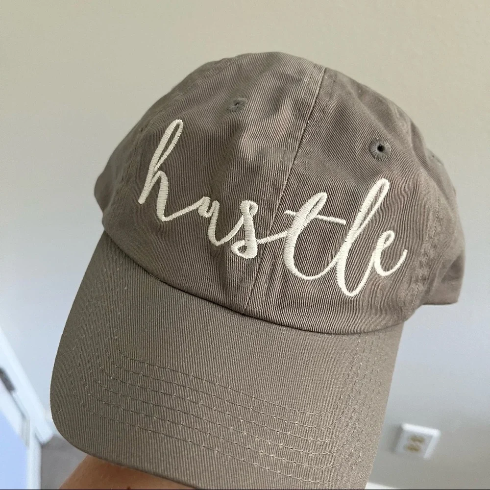 Women’s Hustle‎ Hat 🧢